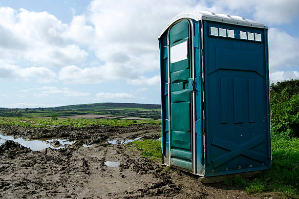 Types of Portable Toilets We Offer in Palm Beach, FL